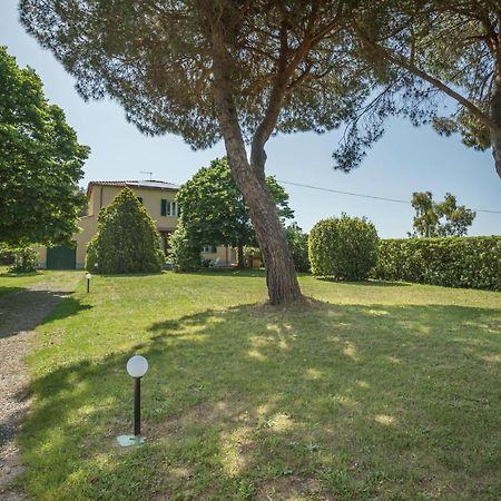 Podere Belvedere Ливорно Экстерьер фото