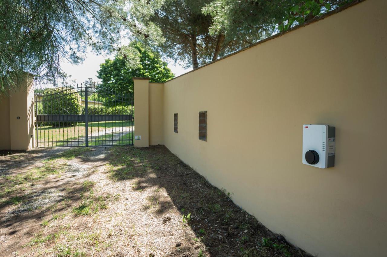 Podere Belvedere Ливорно Экстерьер фото