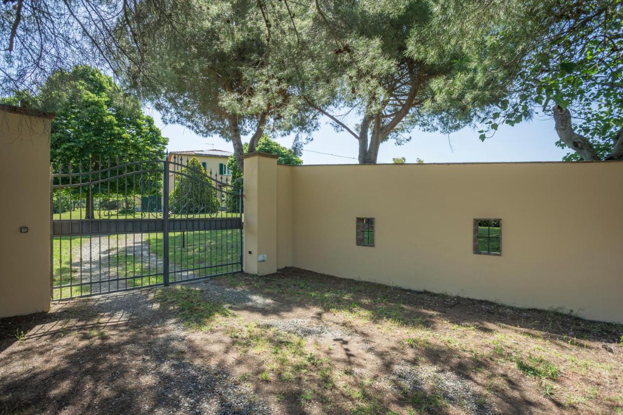 Podere Belvedere Ливорно Экстерьер фото